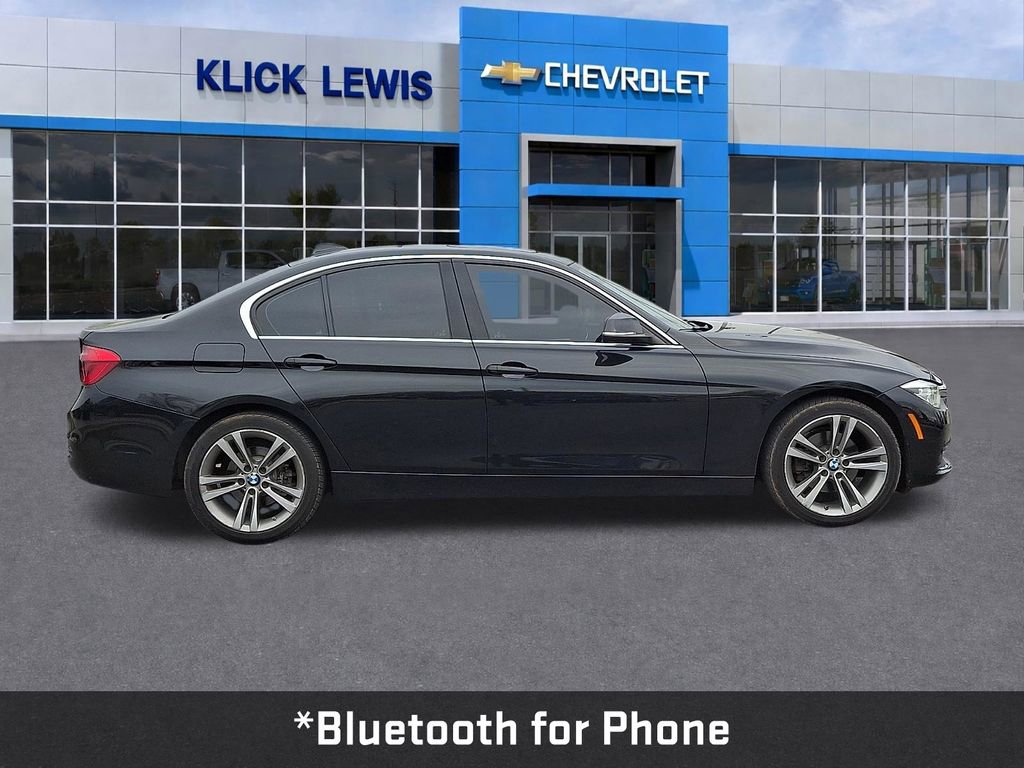 Used 2018 BMW 330i xDrive Sedan w/ Convenience Package image 9