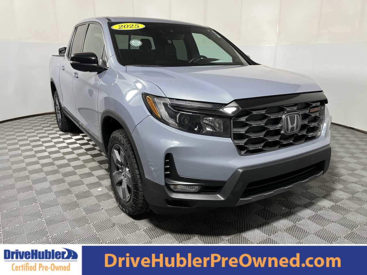 Used 2025 Honda Ridgeline TrailSport image 1