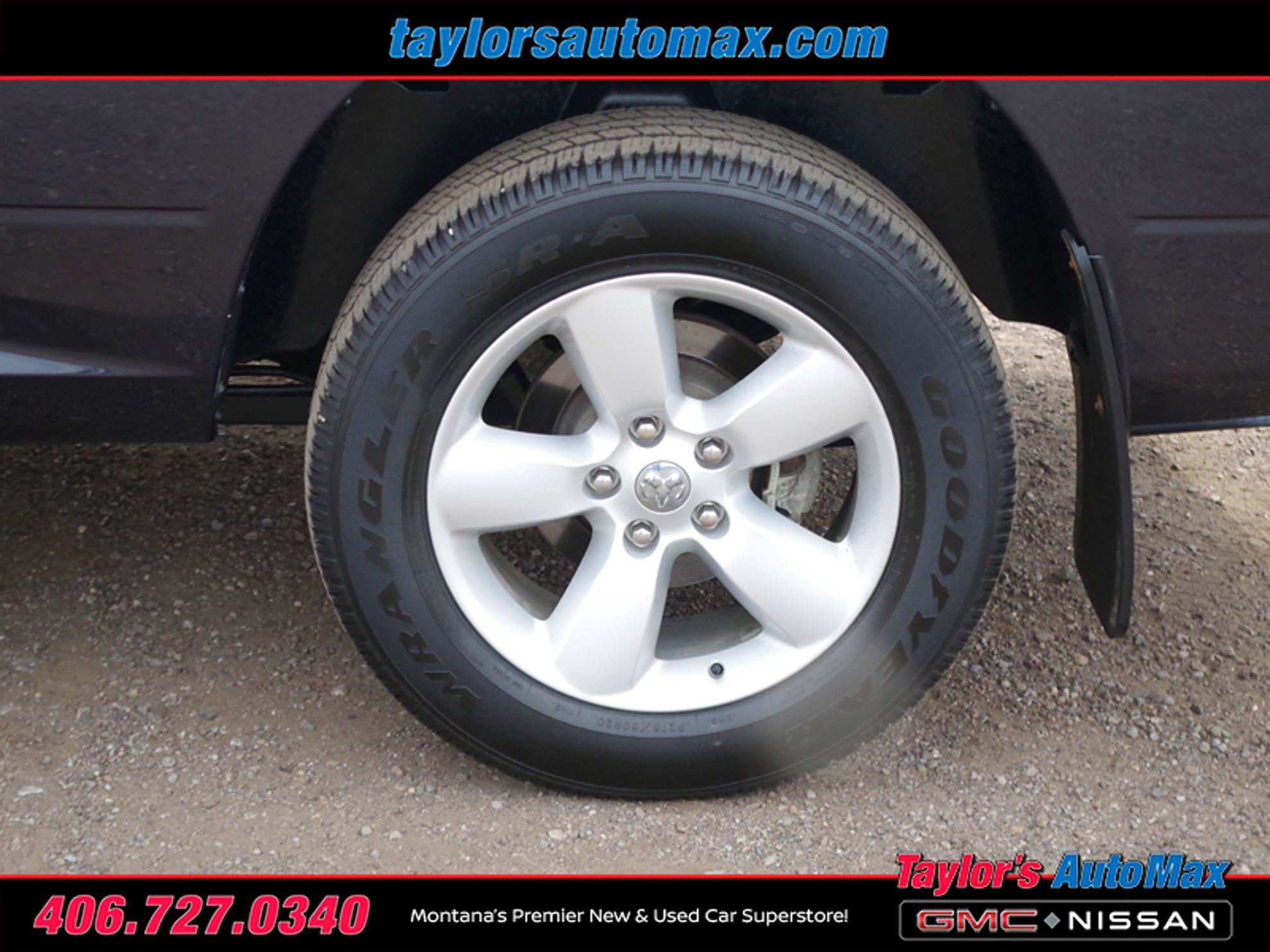 Used 2021 RAM 1500 Express w/ Wheel & Sound Group AWD/4WD image 22