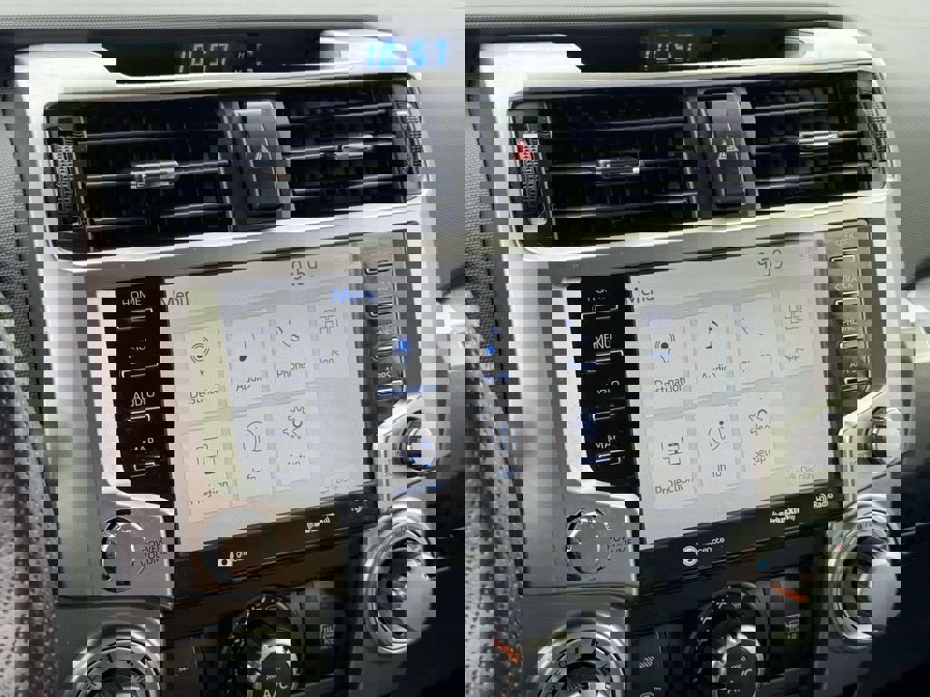 Certified 2024 Toyota 4Runner SR5 Premium image 31