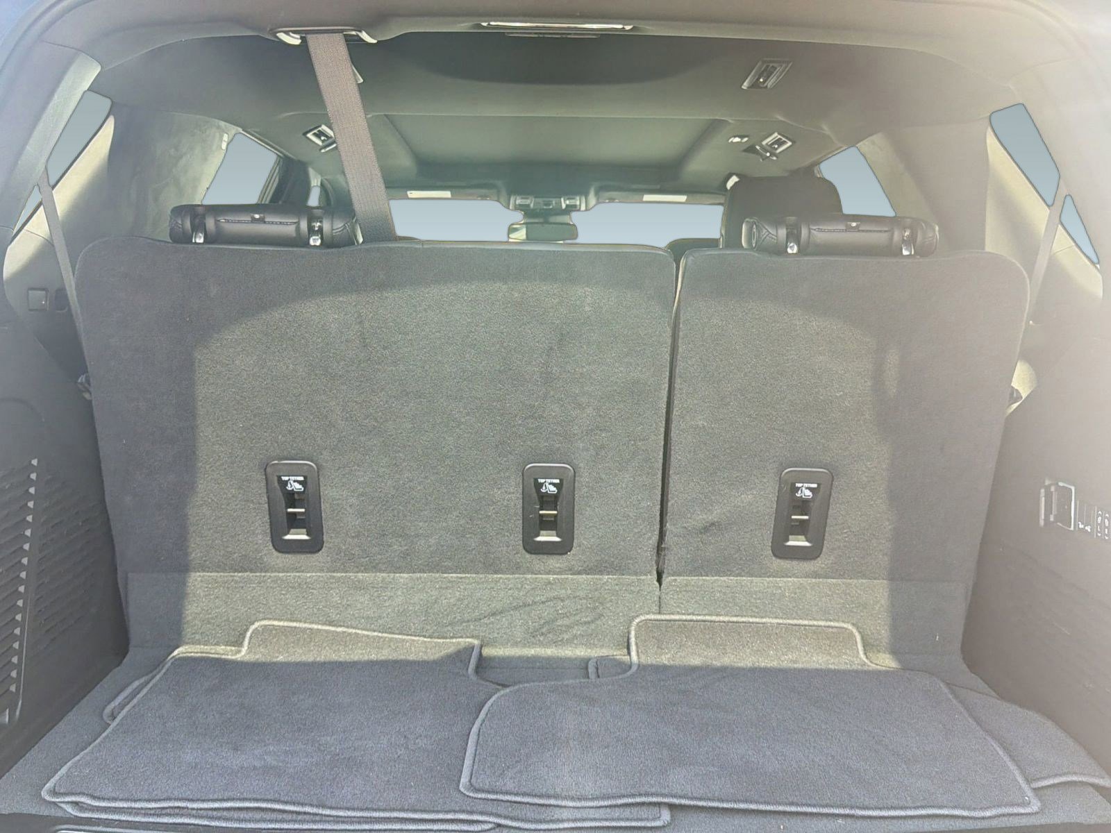 Used 2025 Chevrolet Tahoe Z71 w/ Comfort Package image 29