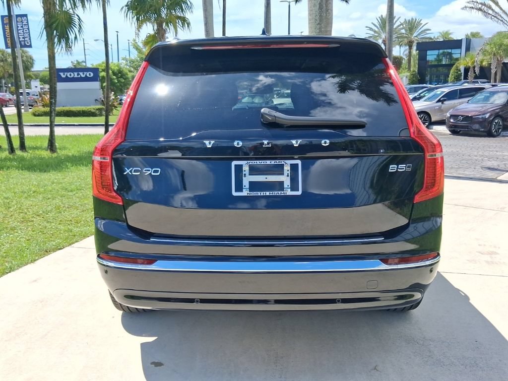 Certified 2025 Volvo XC90 B5 Core w/ Protection Package Premier AWD/4WD image 5