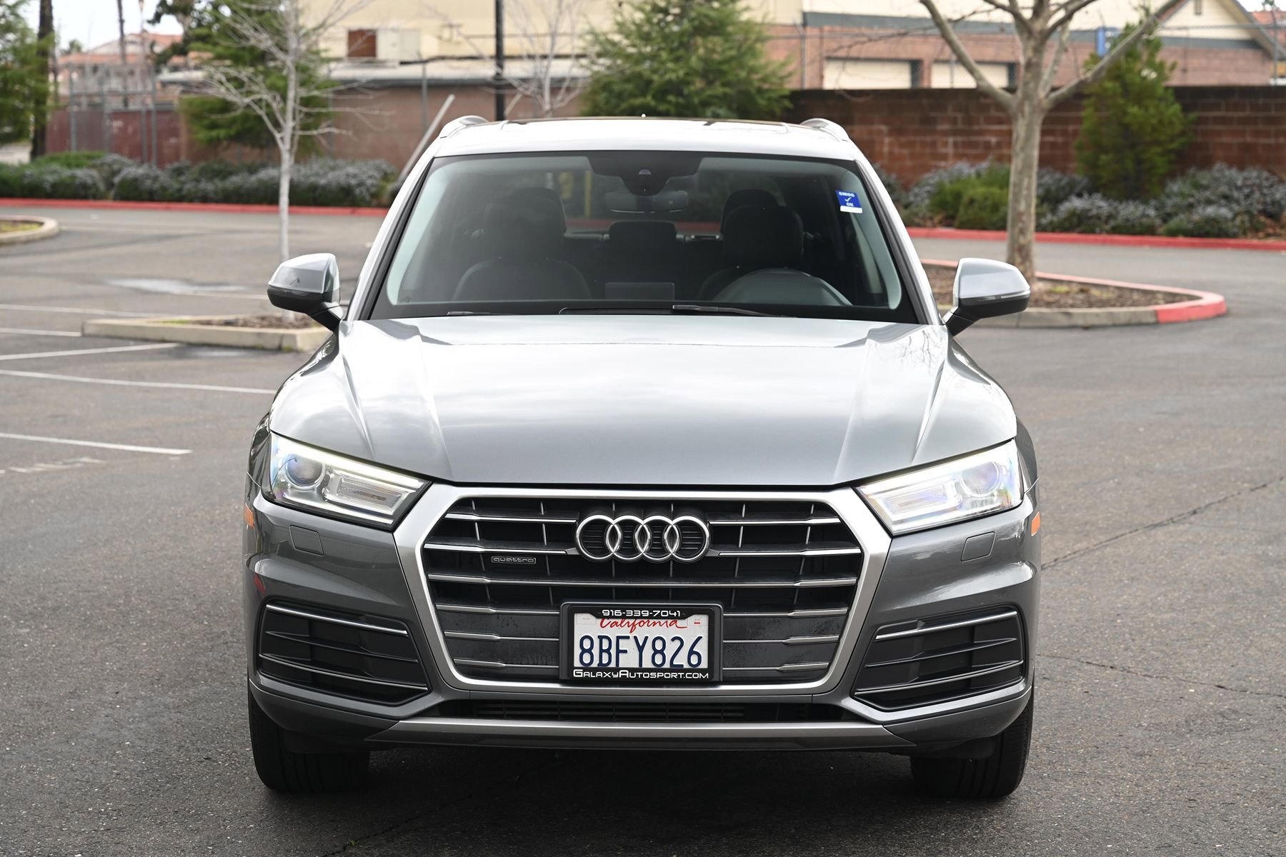 Used 2018 Audi Q5 2.0T Premium w/ Convenience Package AWD/4WD image 2