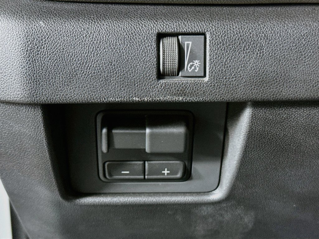 Used 2026 Chevrolet Colorado ZR2 AWD/4WD image 10
