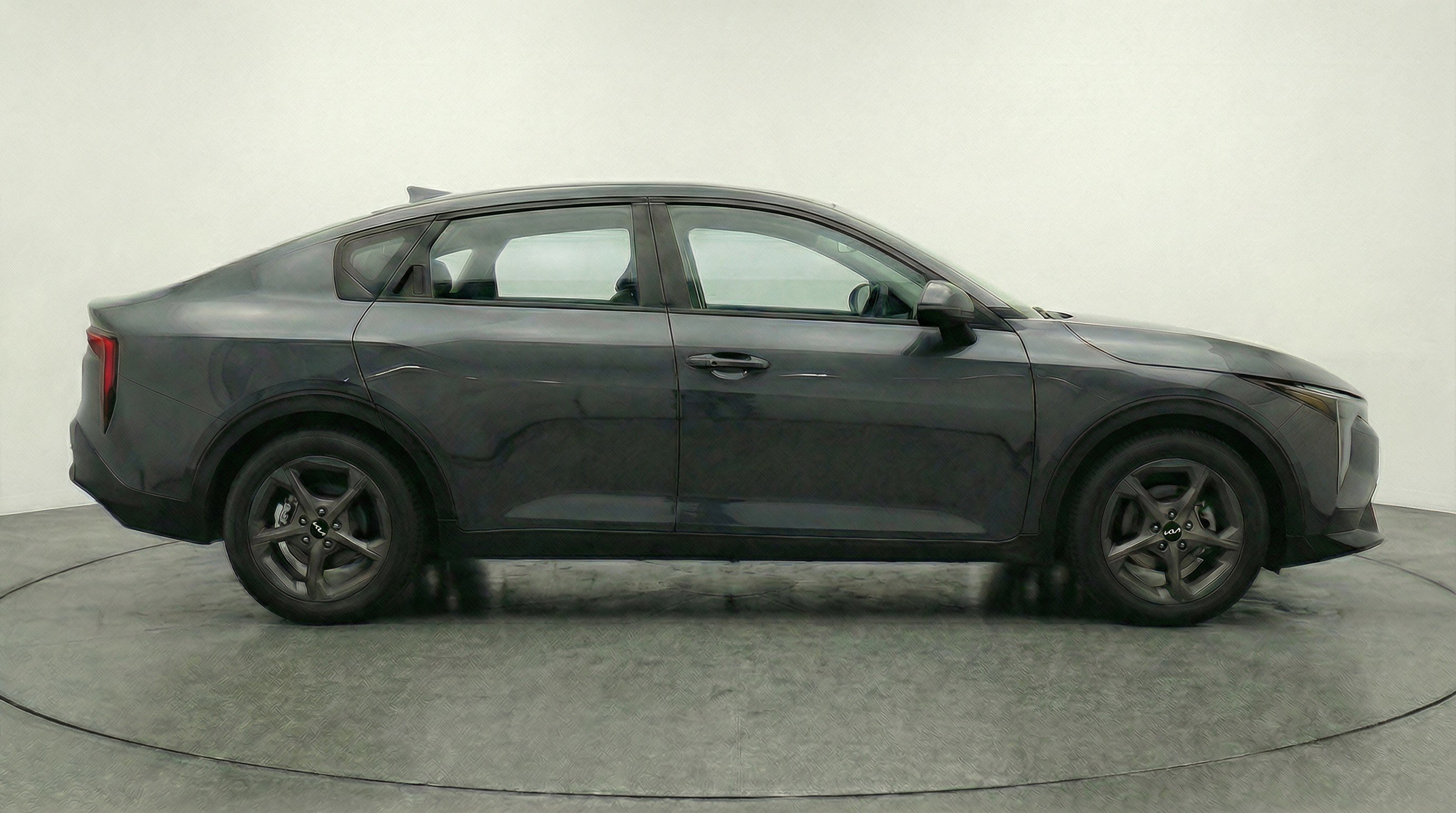 Used 2025 Kia K4 FWD image 11