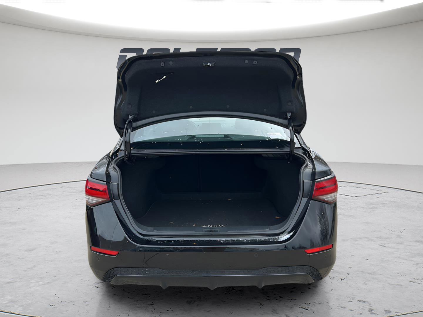 Used 2025 Nissan Sentra S image 9