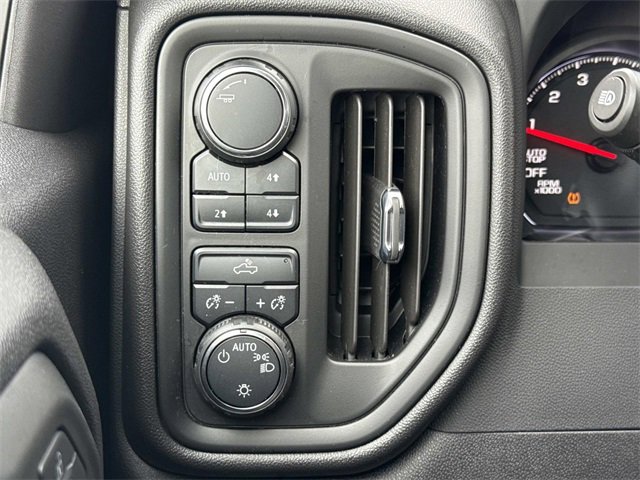 Used 2024 Chevrolet Silverado 1500 Custom Trail Boss image 8