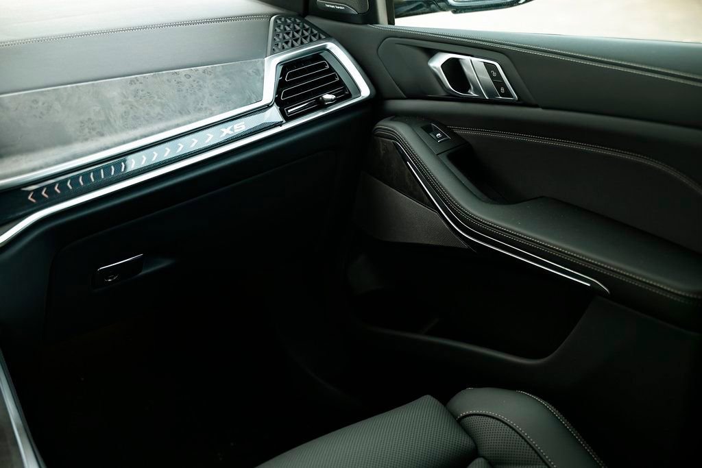 New 2026 BMW X5 sDrive40i w/ M Sport Package image 29