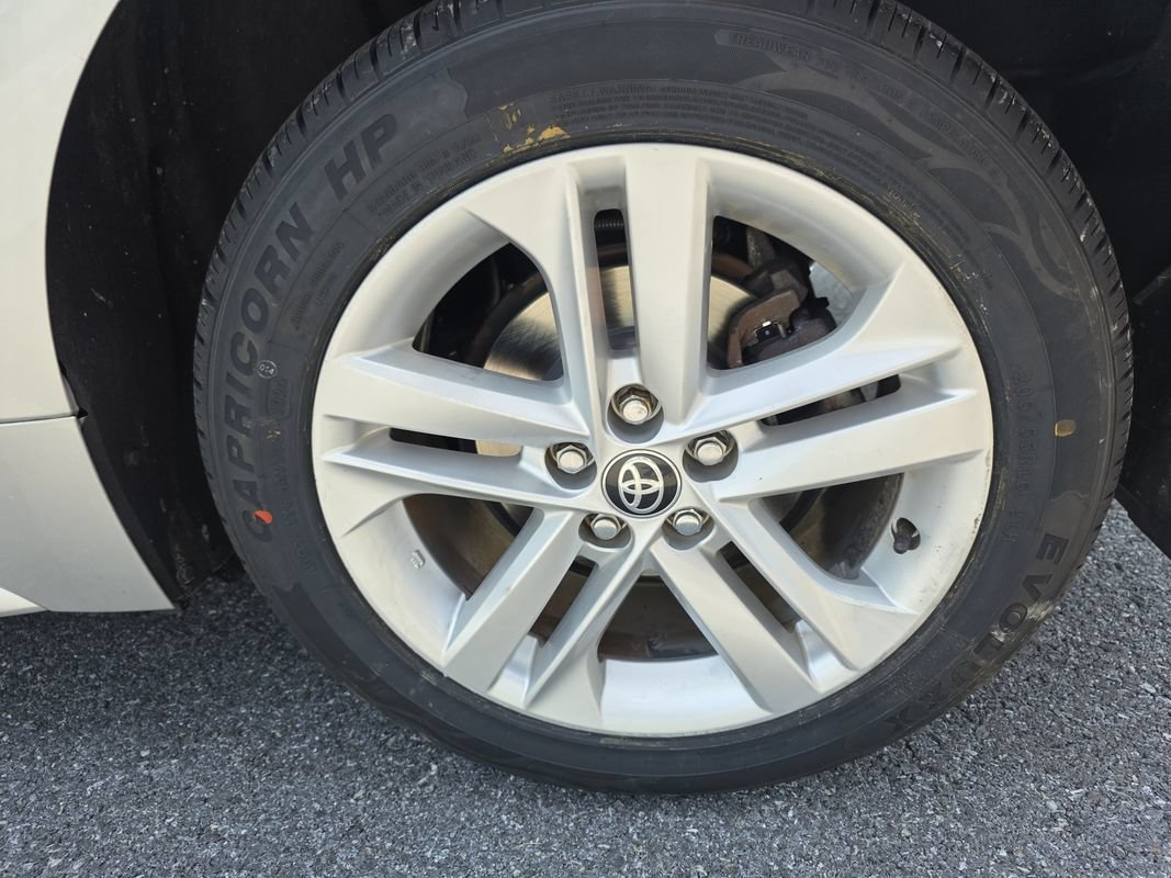 Used 2019 Toyota Corolla SE FWD image 34