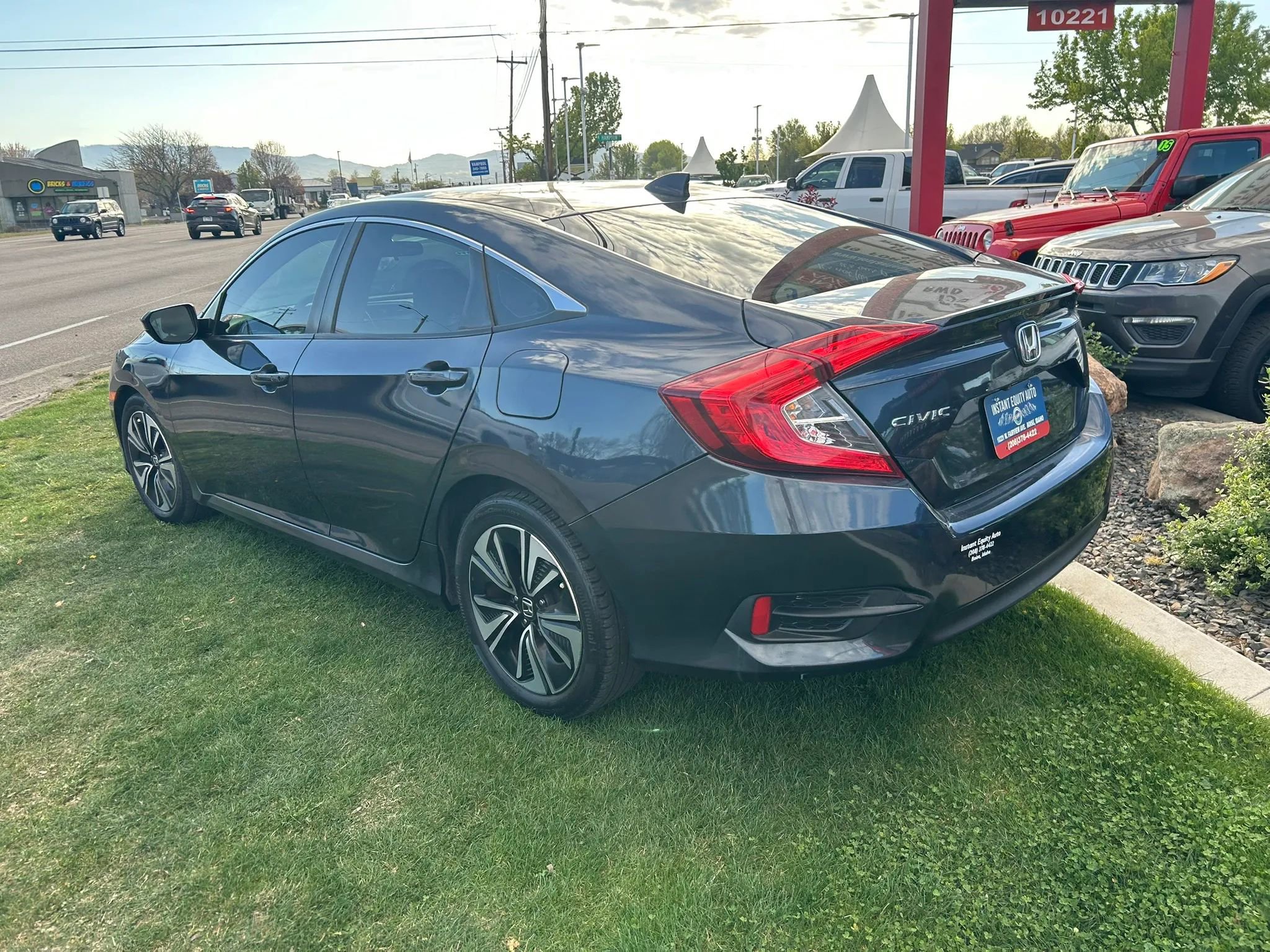 Used 2016 Honda Civic EX-T image 10