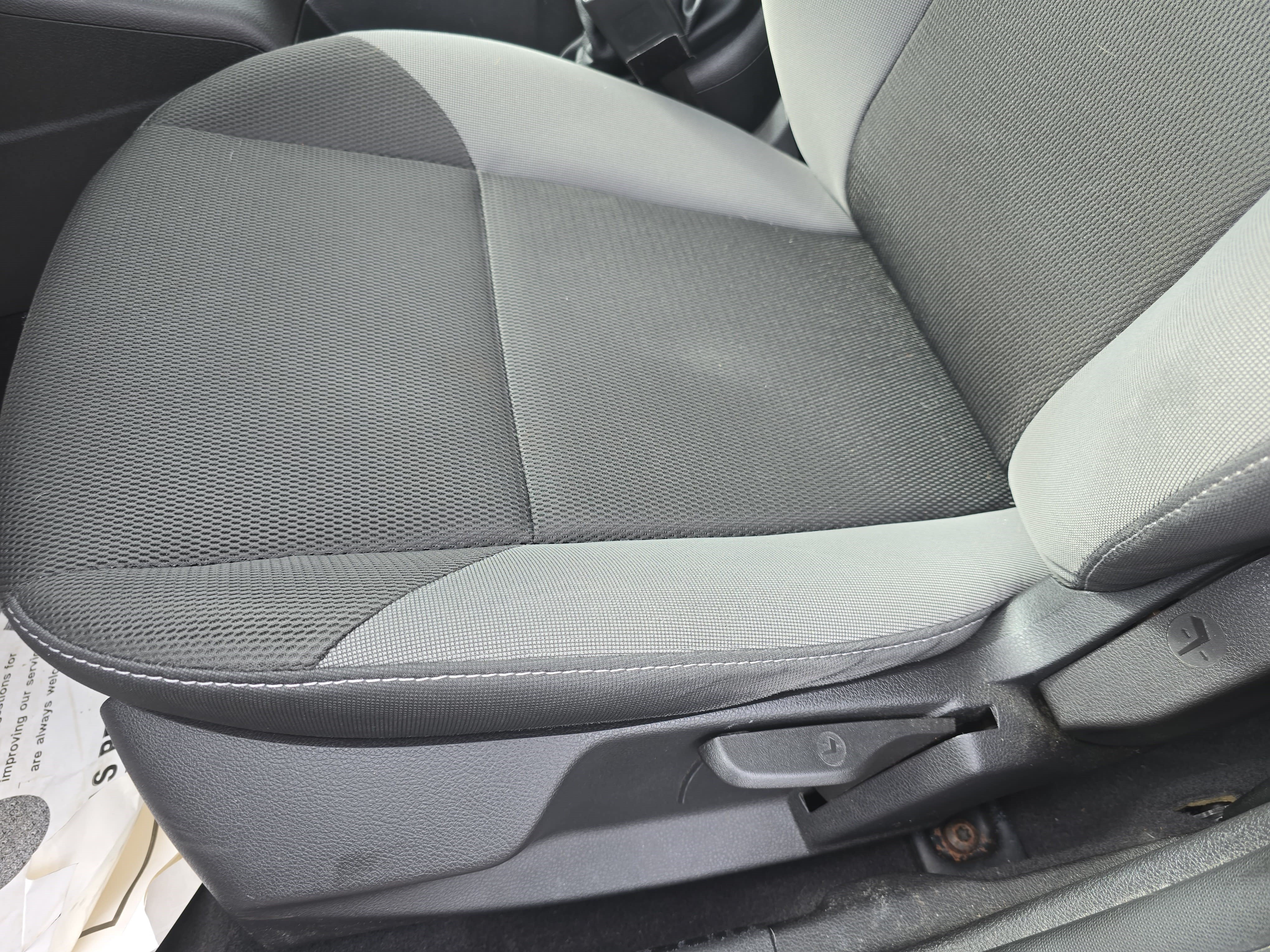 Used 2014 Ford Focus SE FWD image 26