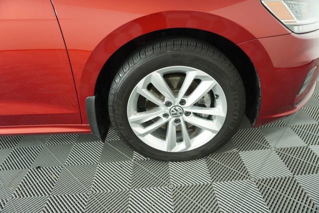 Used 2020 Volkswagen Passat 2.0T SE w/ Sunroof Package image 15