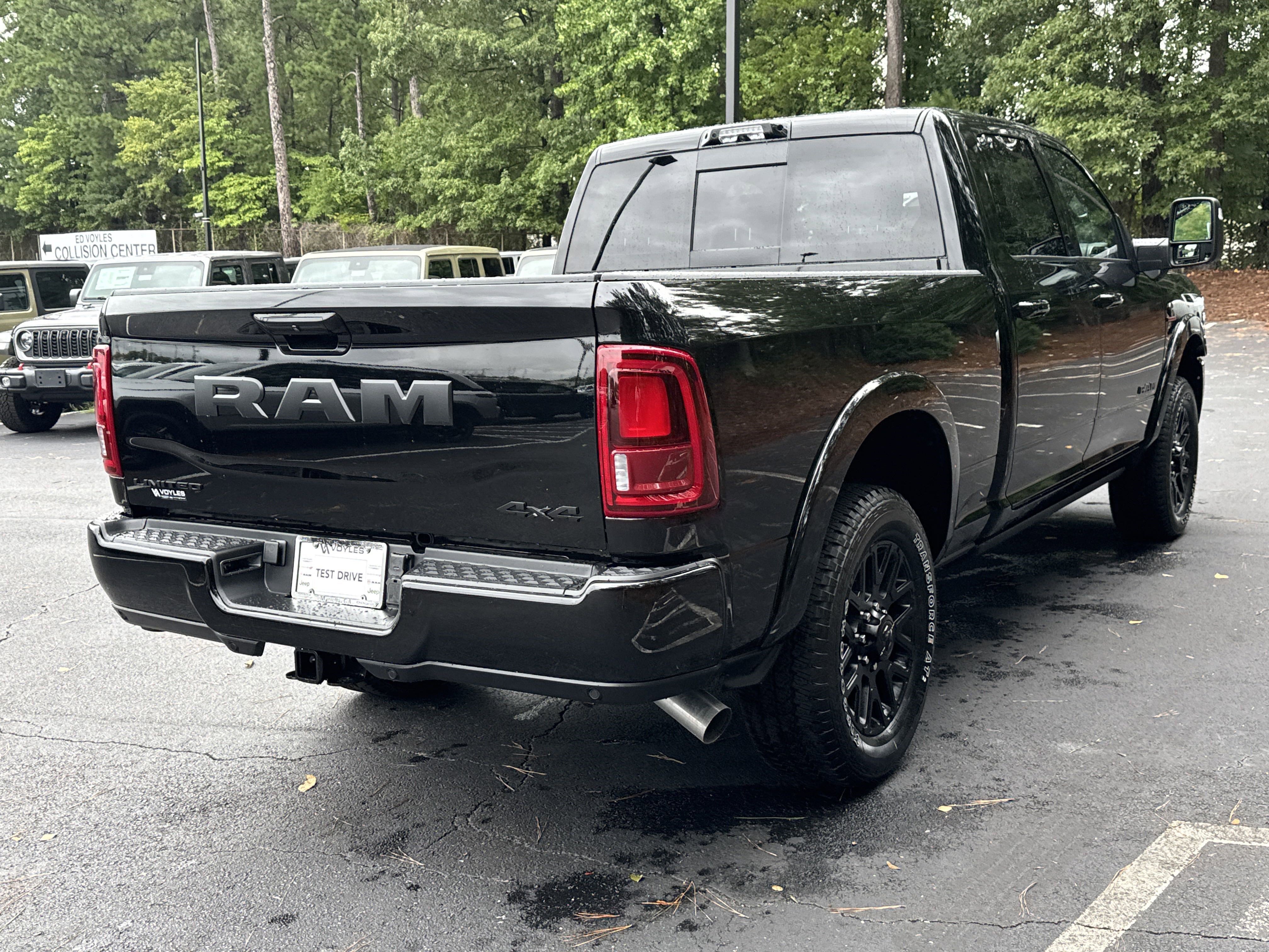 New 2025 RAM 2500 Limited image 8