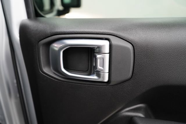 Used 2024 Jeep Wrangler Sport image 53