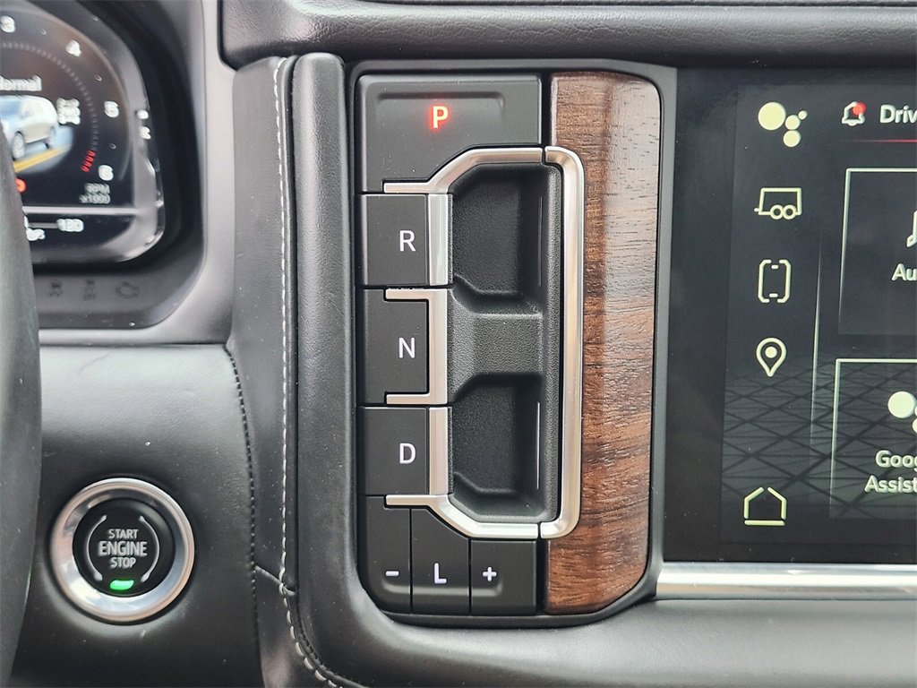 Used 2023 GMC Yukon Denali Ultimate image 27