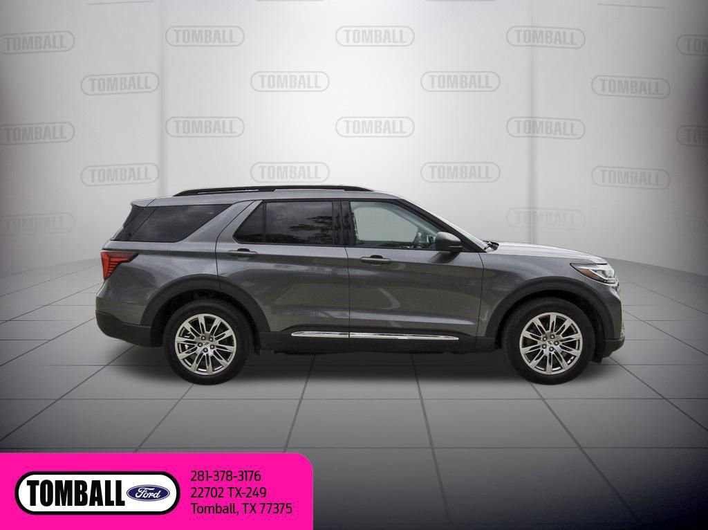 Used 2025 Ford Explorer Active w/ Active Comfort Package AWD/4WD image 8