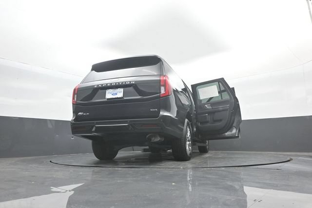 New 2027 Ford Expedition Max Platinum w/ Driver's Package AWD/4WD image 46