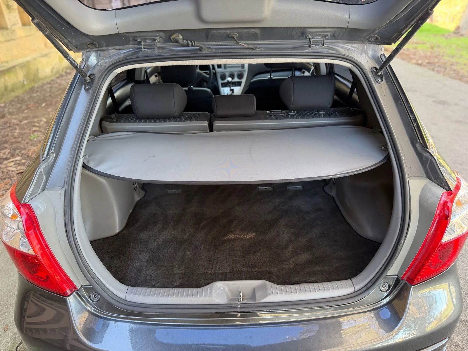 Used 2009 Toyota Matrix S image 16