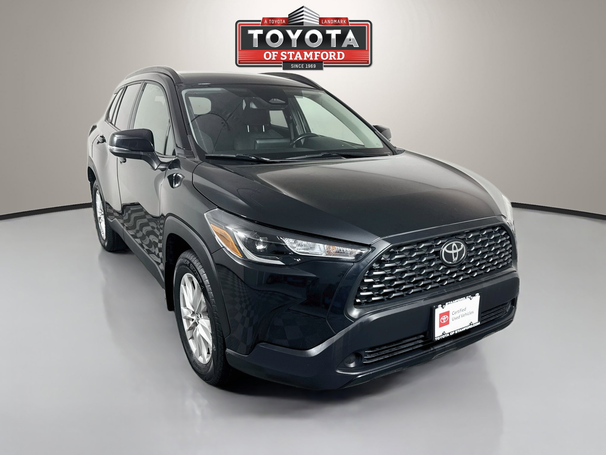 Certified 2023 Toyota Corolla Cross LE AWD/4WD image 1