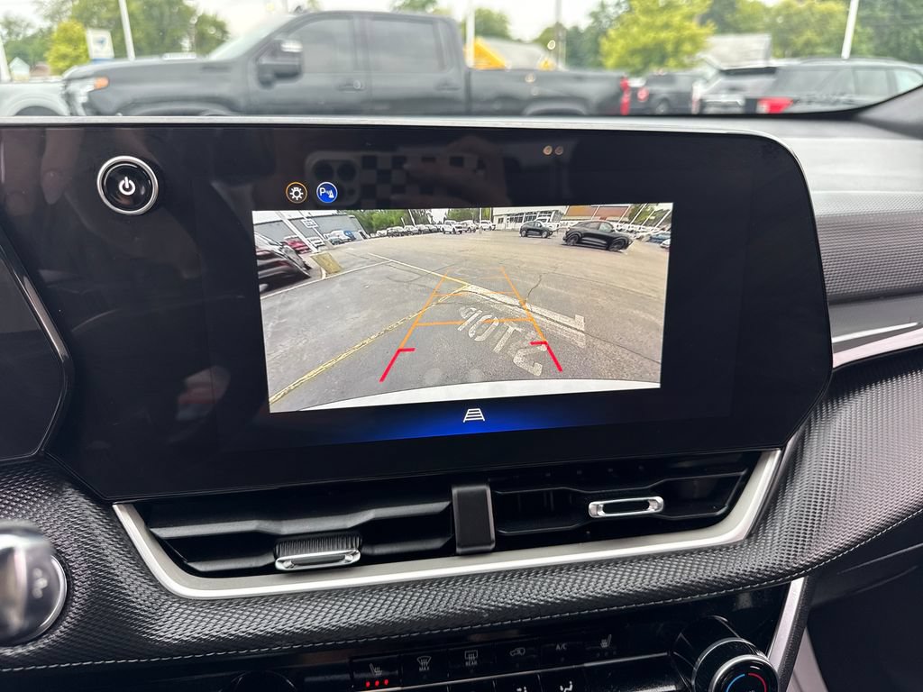 Used 2026 Chevrolet Equinox LT AWD/4WD image 34