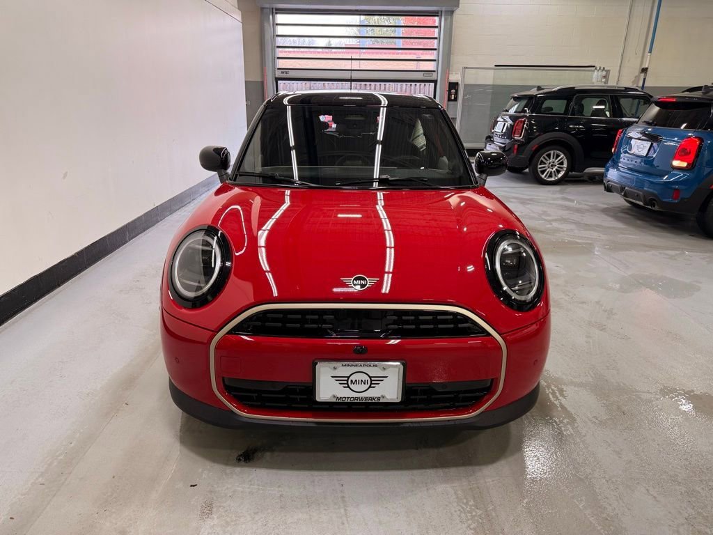 Used 2026 MINI Cooper 4-Door Hardtop FWD image 8