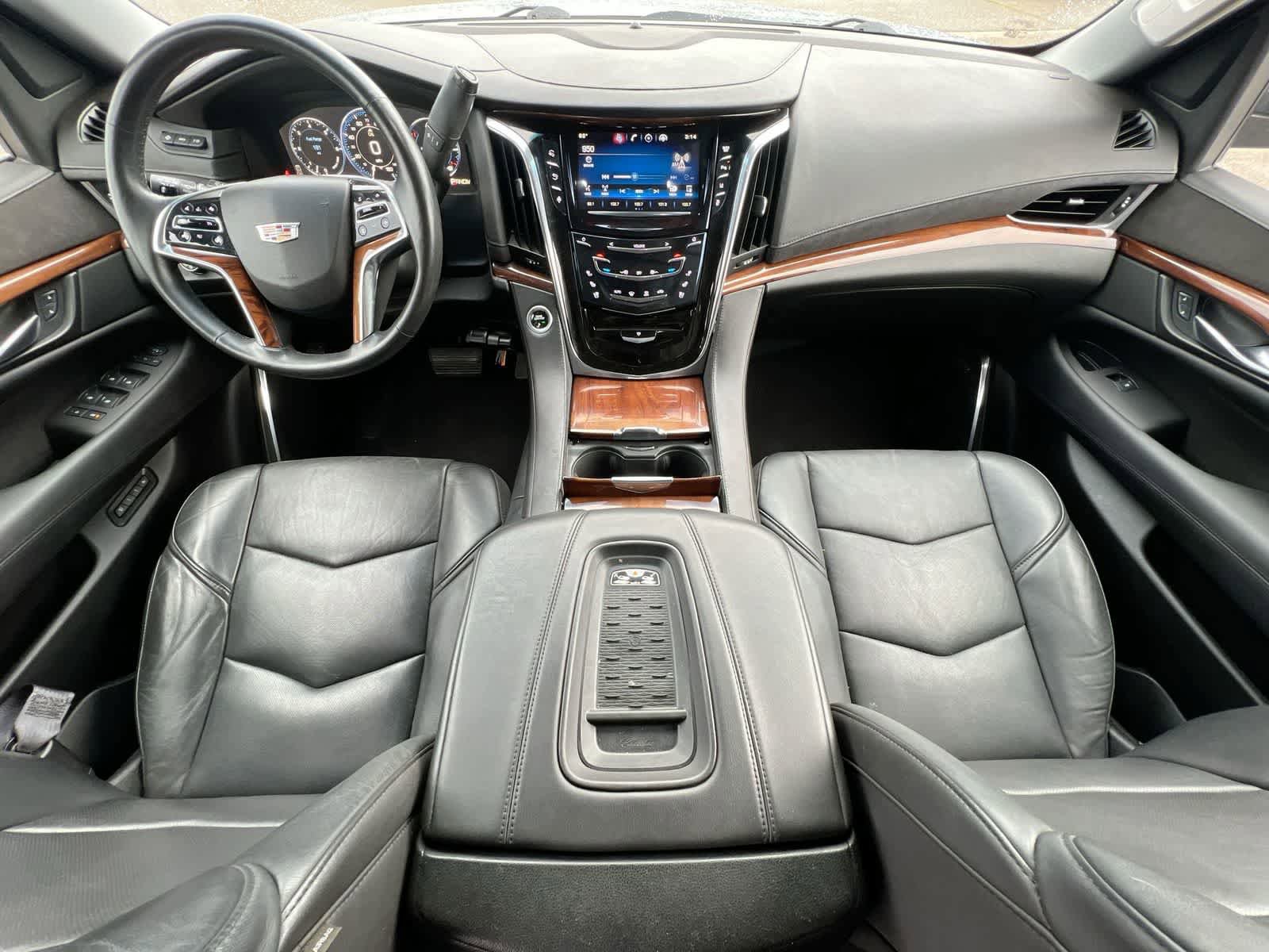 Used 2015 Cadillac Escalade Luxury AWD/4WD image 15