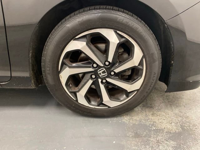 Used 2016 Honda Accord EX image 31