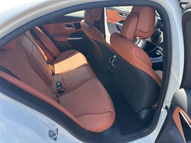 Used 2025 Mercedes-Benz C 300 4MATIC Sedan image 15