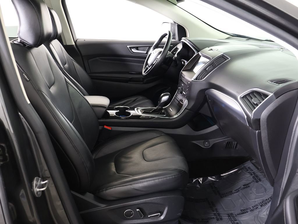 Used 2016 Ford Edge Titanium w/ Equipment Group 302A image 33