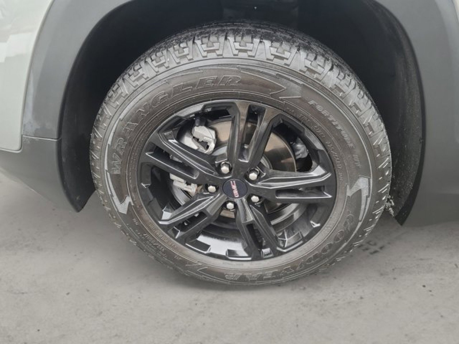 Used 2023 GMC Terrain AT4 w/ Tech Package image 10