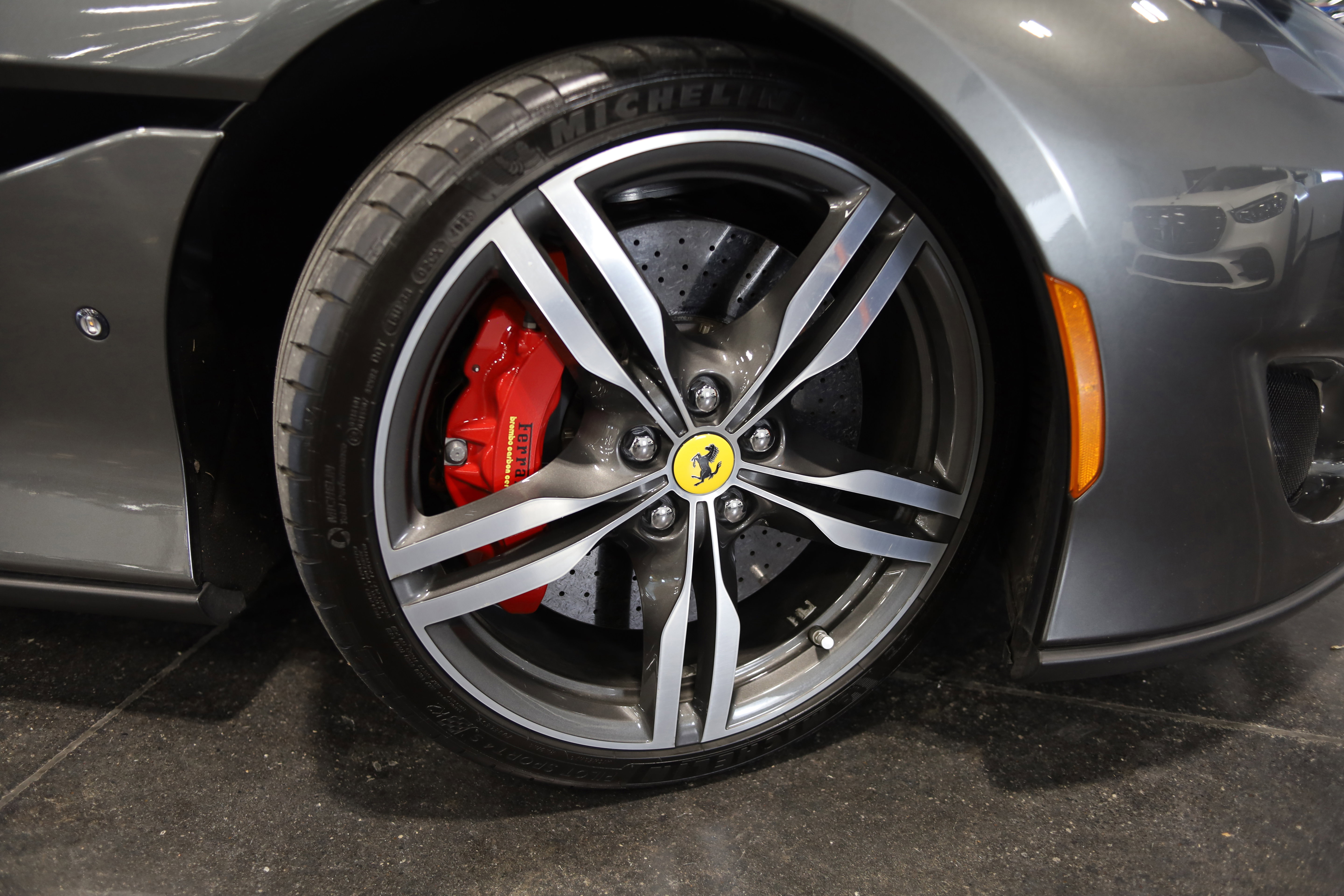 Used 2020 Ferrari Portofino RWD image 14
