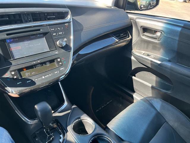 Used 2014 Toyota Avalon XLE w/ Livery Package FWD image 6