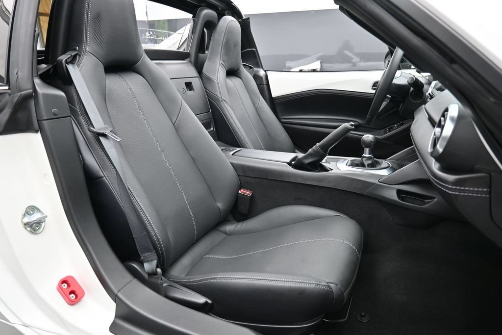 Used 2022 MAZDA MX-5 Miata RF Grand Touring RWD image 23