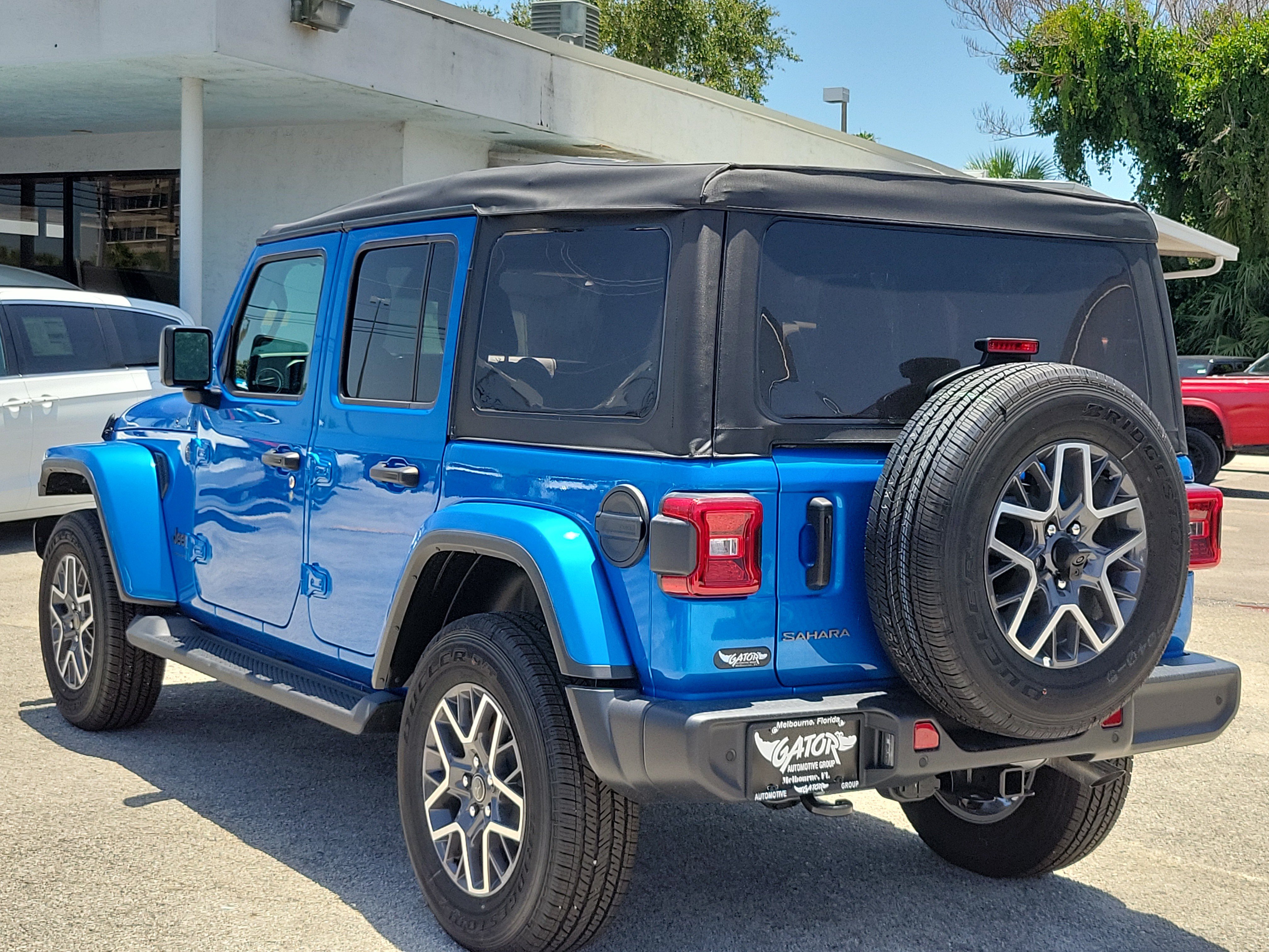 New 2026 Jeep Wrangler Unlimited Sahara AWD/4WD image 3