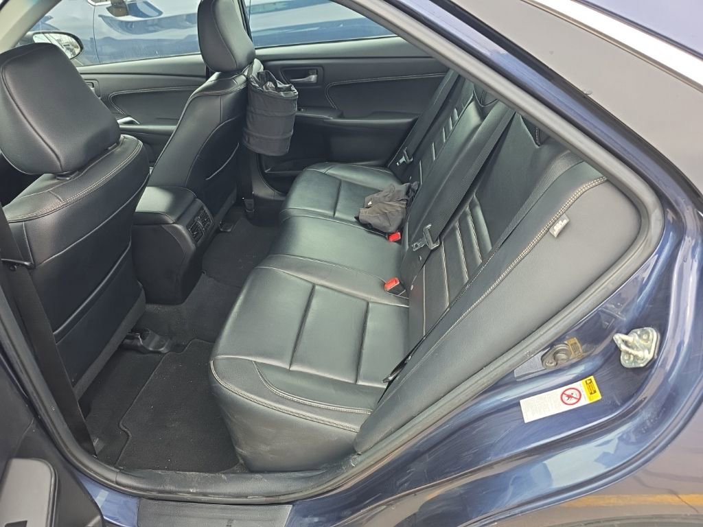 Used 2016 Toyota Camry XLE FWD image 16