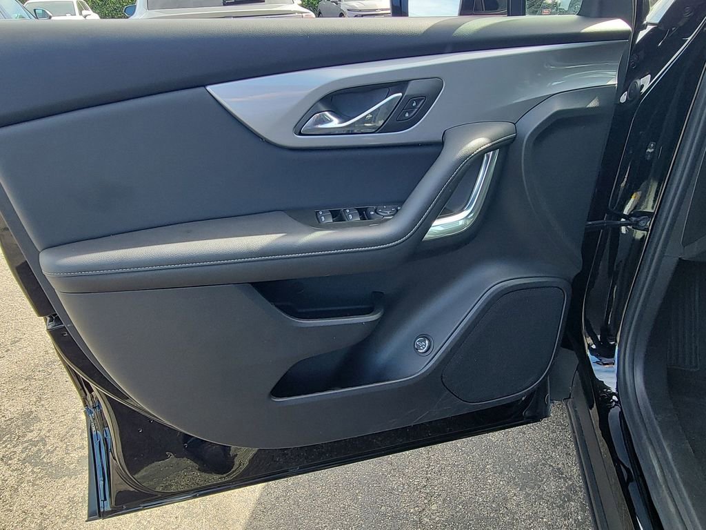 Used 2025 Chevrolet Blazer LT w/ Convenience Package image 21