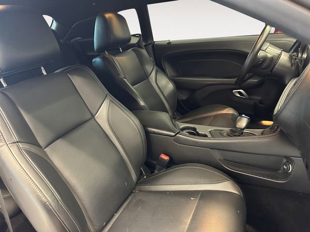 Used 2023 Dodge Challenger SXT w/ Plus Package RWD image 15