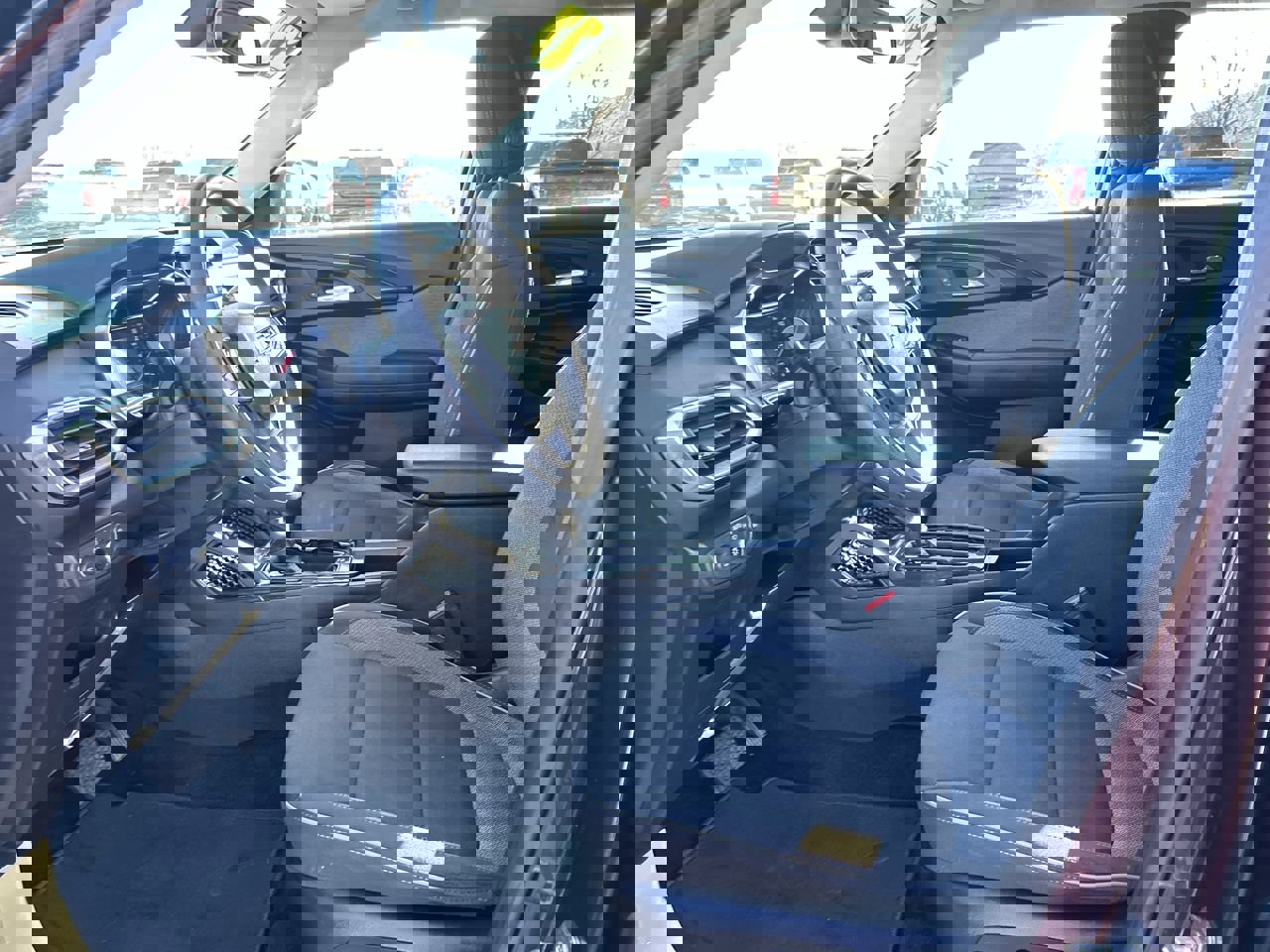 Used 2022 Chevrolet TrailBlazer LT w/ Convenience Package image 21