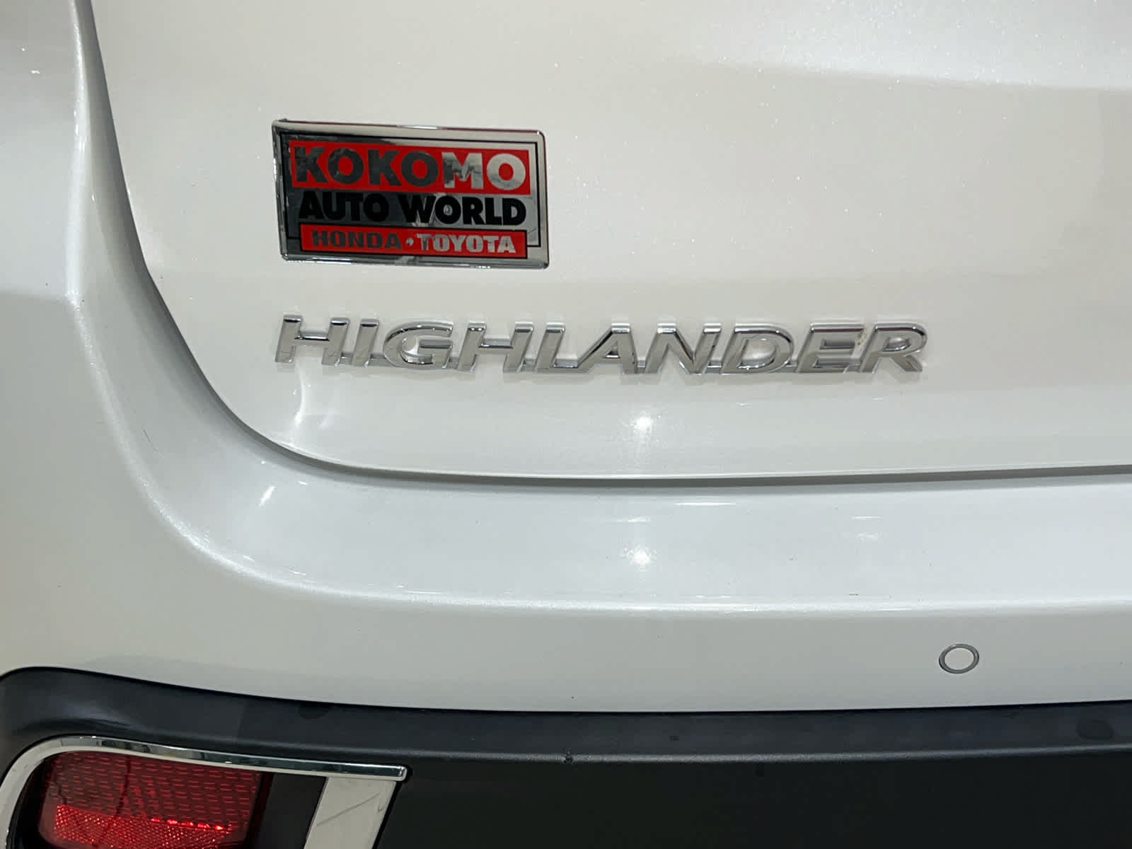 Used 2019 Toyota Highlander Limited Platinum w/ Carpet Mat Package (TMS) AWD/4WD image 11
