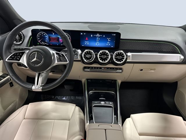 Used 2025 Mercedes-Benz GLB 250 GLB 250 image 13