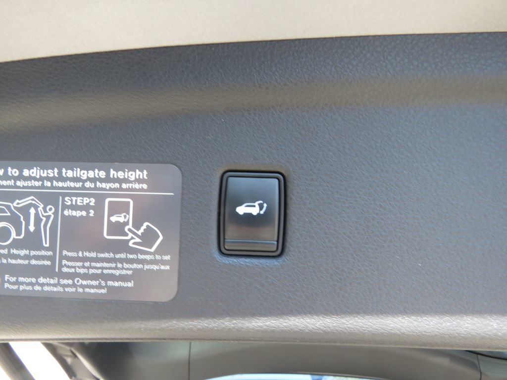 Used 2019 INFINITI QX50 Luxe AWD/4WD image 18