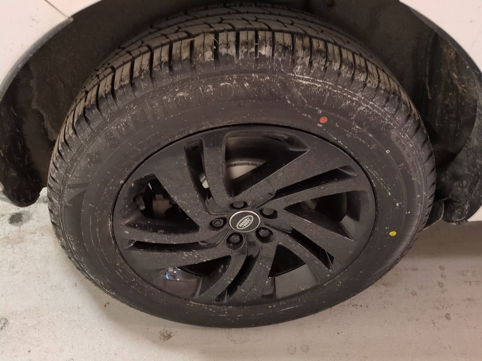 Used 2023 Land Rover Range Rover Evoque S image 2