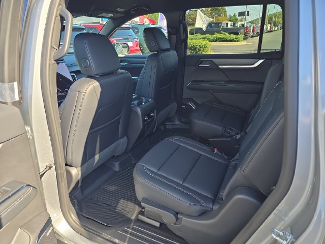 New 2027 GMC Acadia Elevation w/ Black Edition AWD/4WD image 10