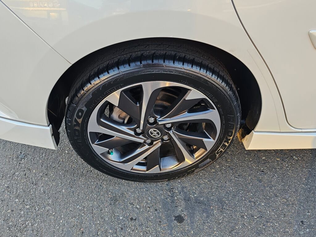 Used 2016 Scion iM Base image 25