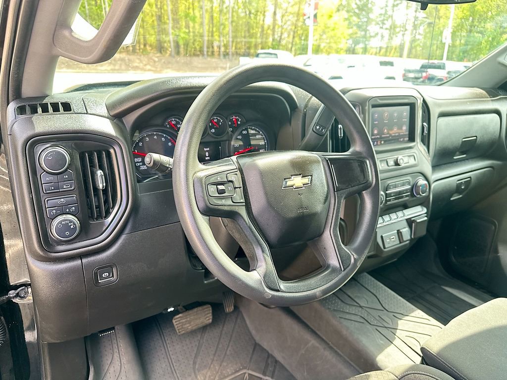 Used 2022 Chevrolet Silverado 1500 Custom image 8