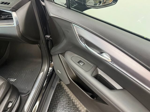 Used 2025 Cadillac XT5 Luxury w/ LPO, Floor Liner Package FWD image 37