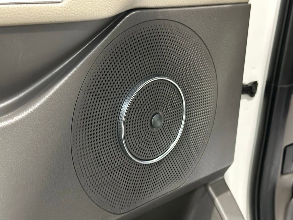 Used 2019 Ford Expedition Limited w/ Equipment Group 302A image 12