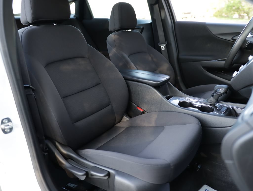 Used 2023 Chevrolet Malibu LT FWD image 27