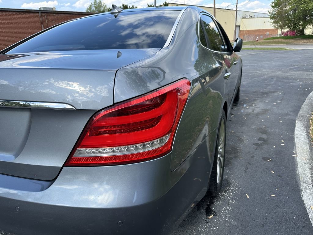 Used 2015 Hyundai Equus Signature RWD image 6