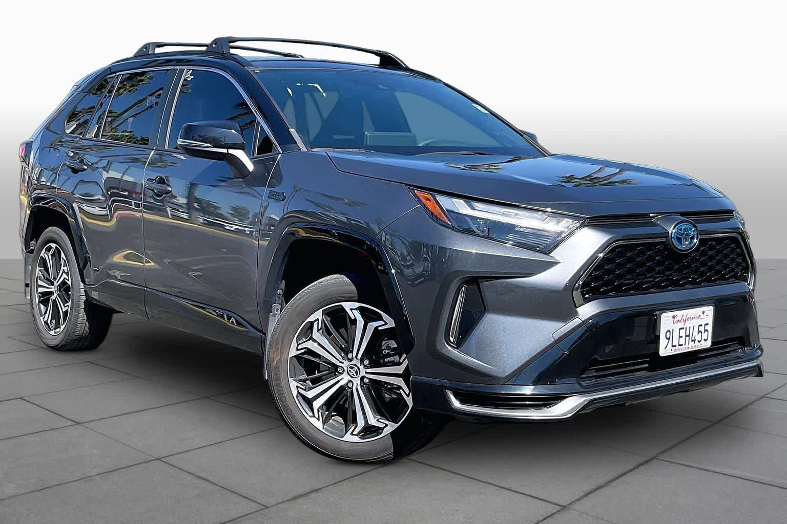 Used 2024 Toyota RAV4 XSE w/ Weather Package AWD/4WD image 2